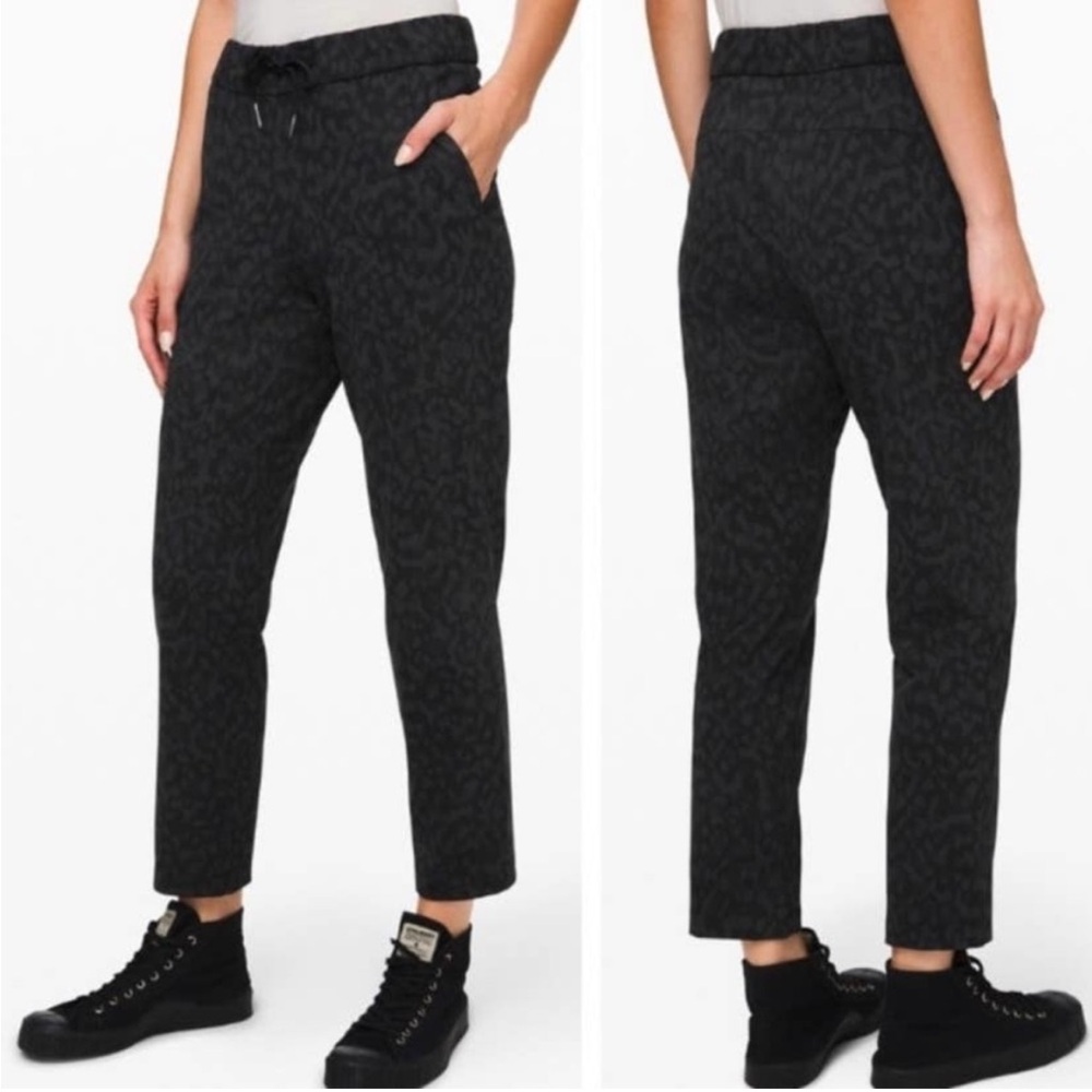 Lululemon On The Fly 7/8 Pant Formation in Camo